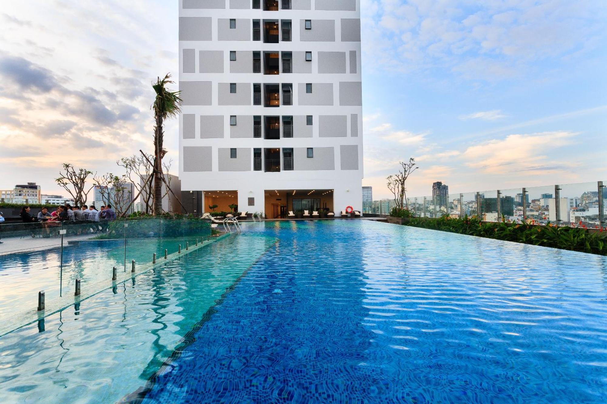 Yo'S Homes Rivergate Apartment Infinity Pool Near District 1 胡志明市 外观 照片